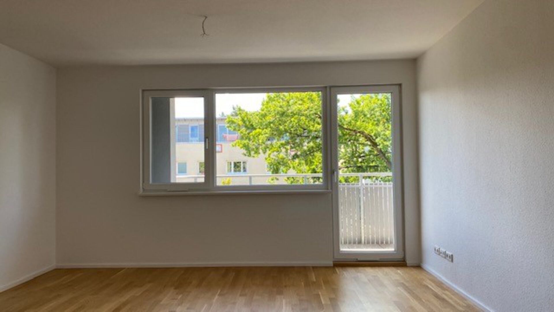 Wohnzimmer mit Loggia | © Dawonia