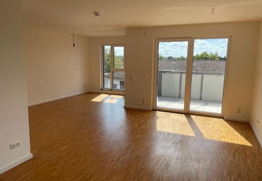 Wohnzimmer mit Balkon | © Dawonia