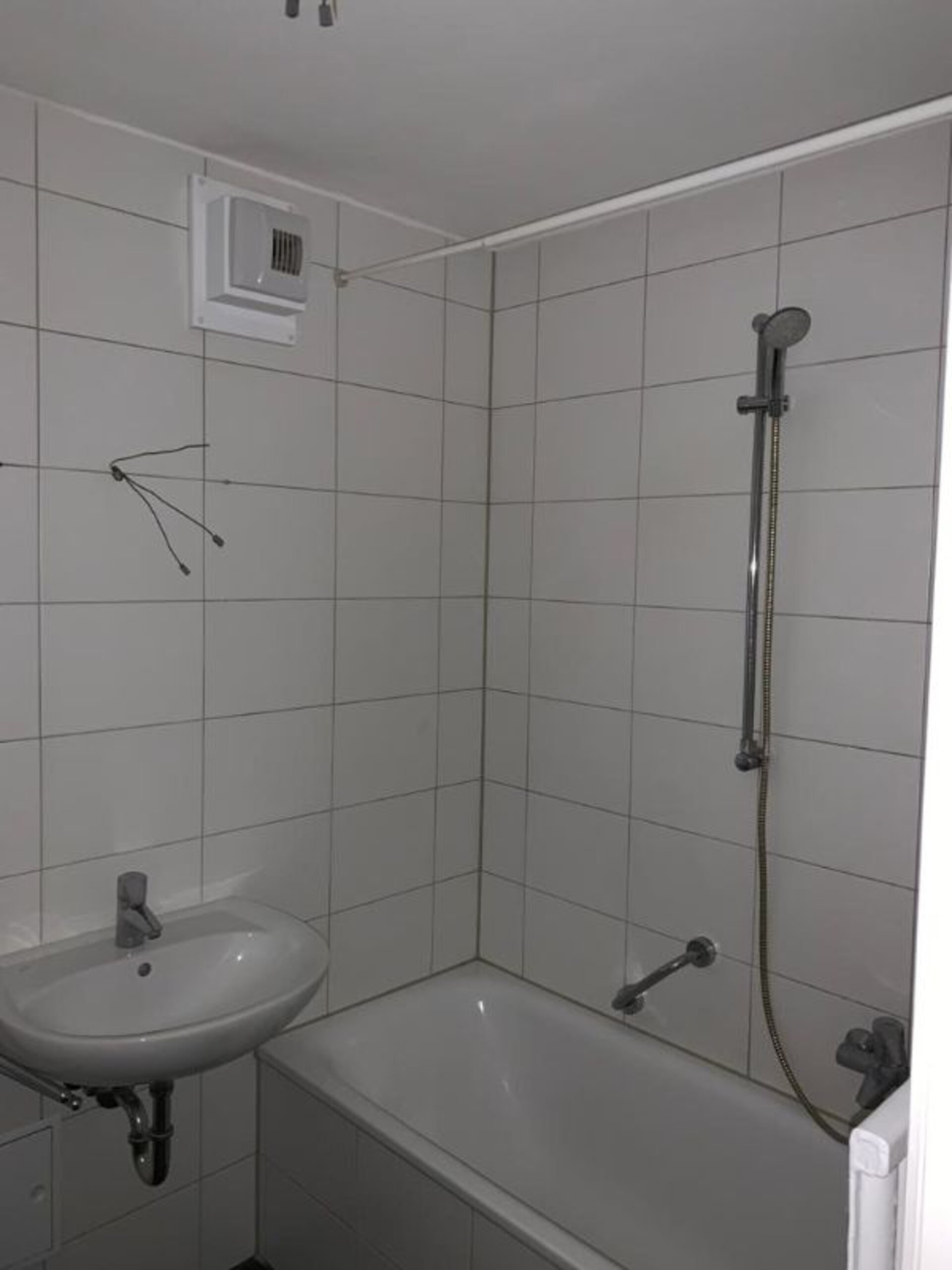 innenliegendes Bad mit Wanne | © Dawonia